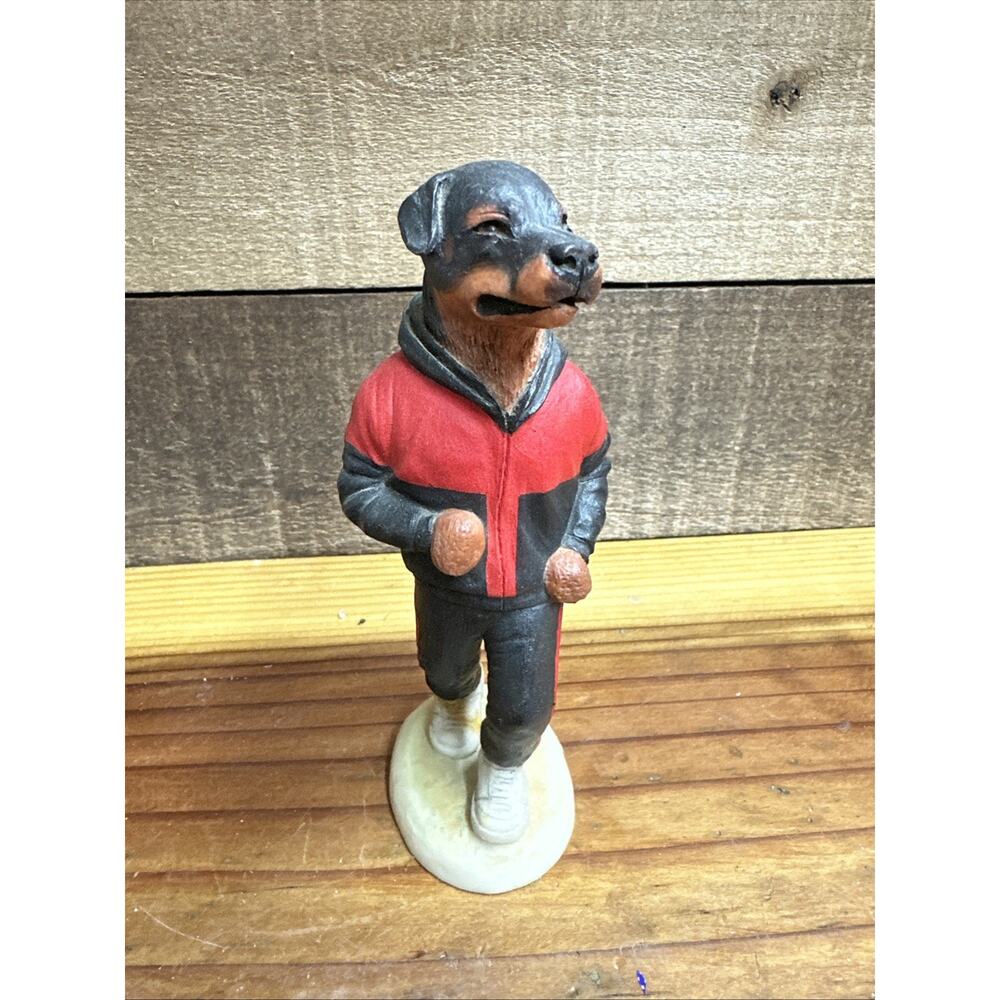 Robert Harrop Country Companions CC29 Rottweiler Jogger Figurine-flaw